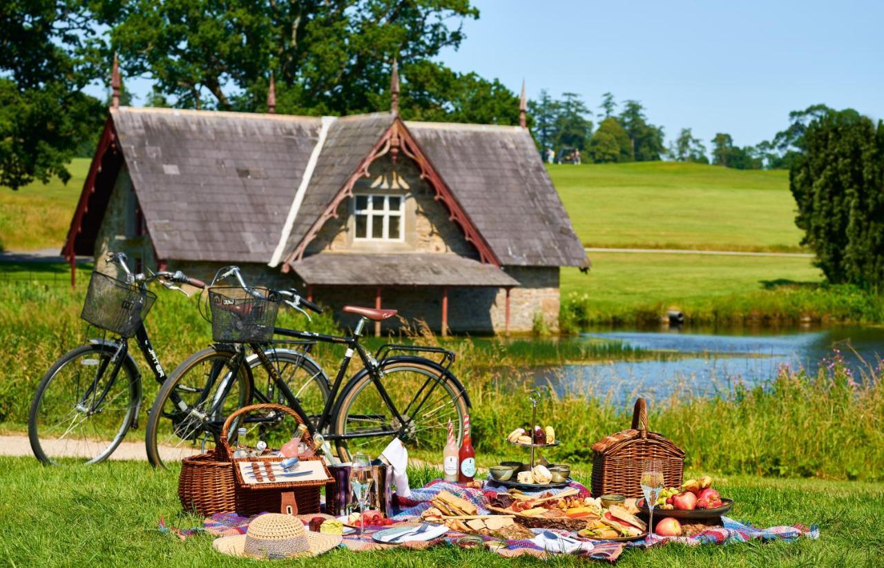 Carton House A Fairmont Managed Hotel Maynooth Zewnętrze zdjęcie A picnic in the UK